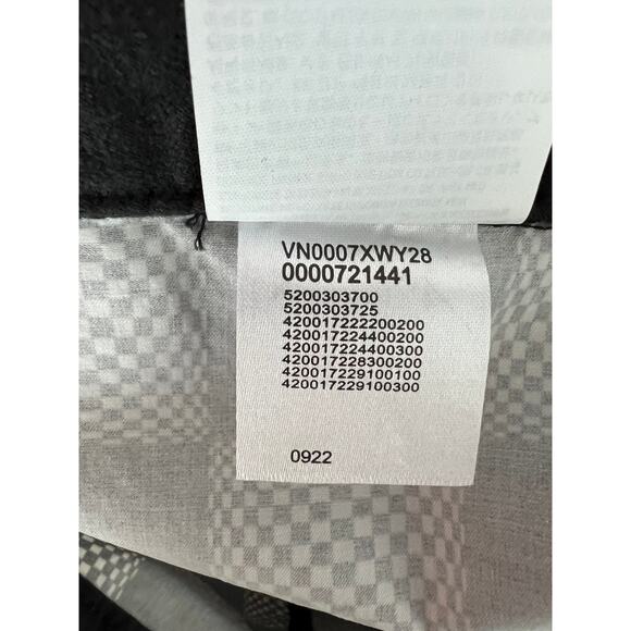 NWT Vans Boardshorts The Daily Size 38 - Picture 9 of 9